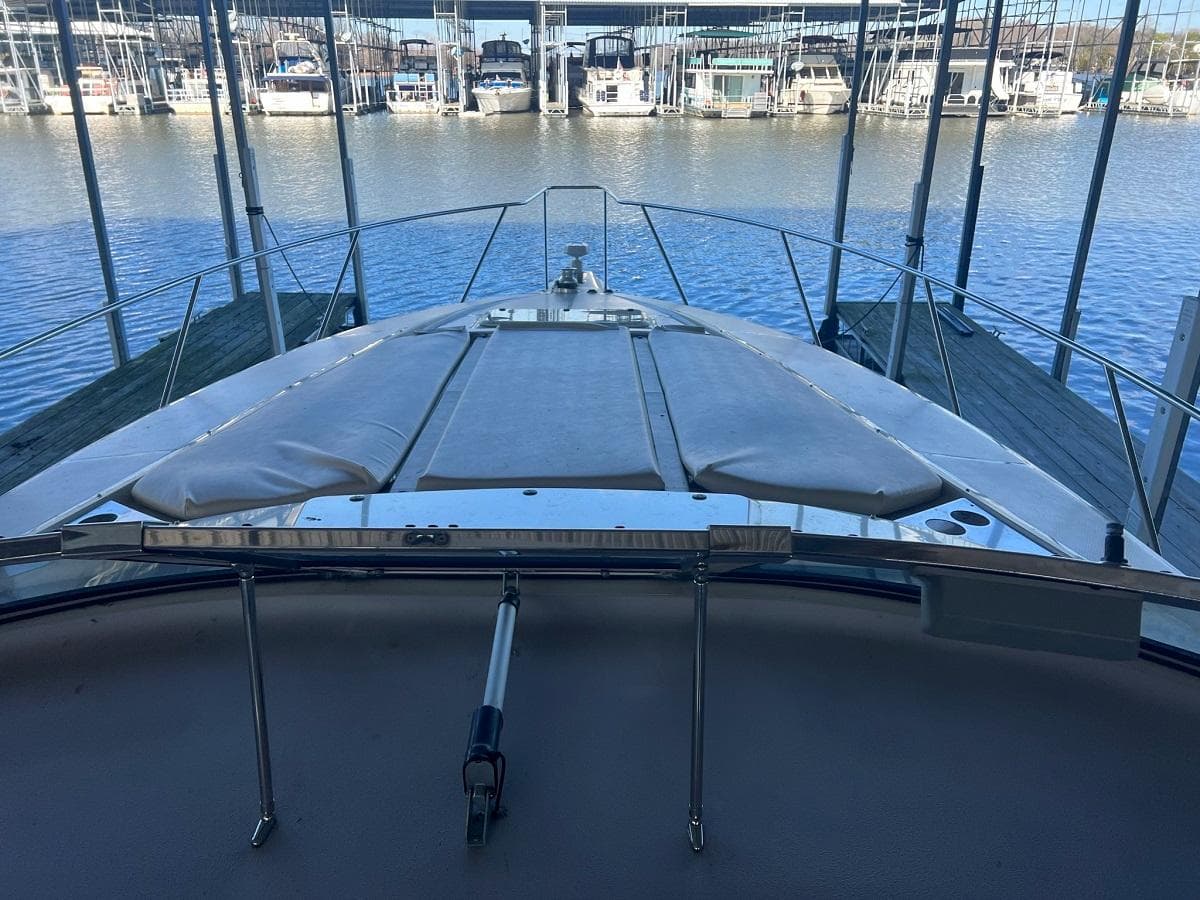 1999 Regal 402 — Hendersonville, TN (photo 5)