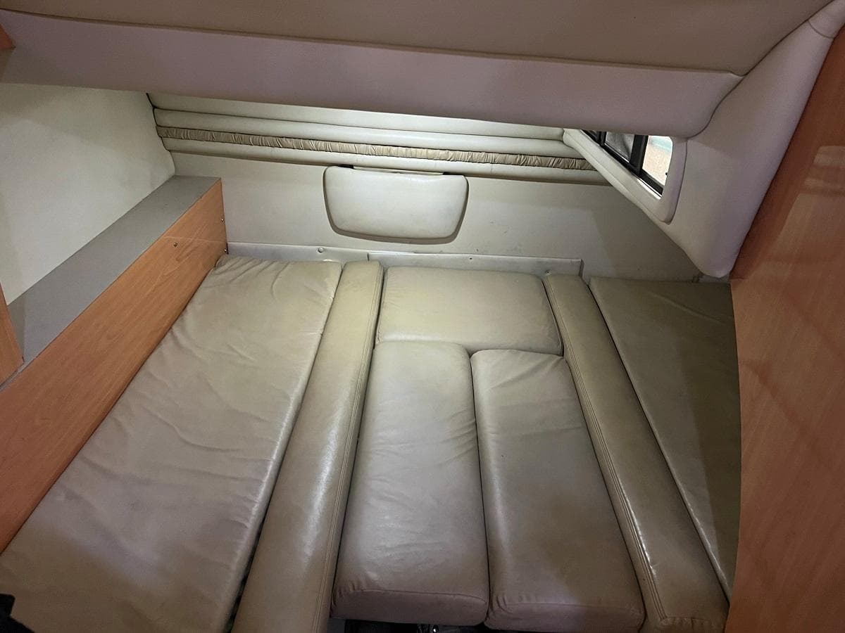 1999 Regal 402 — Hendersonville, TN (photo 2)