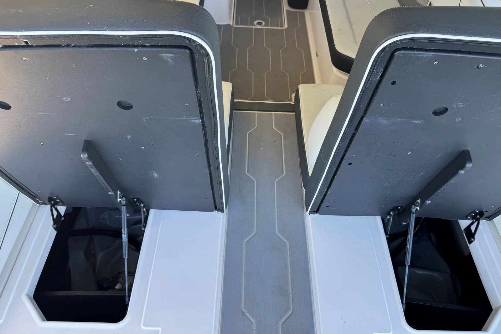 2022 Regal LS6 Surf — Hendersonville, TN (photo 11)
