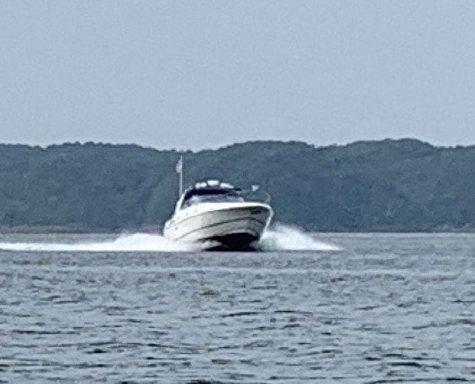 2000 Cruisers Yachts 4270 Express — Nashville, TN (photo 30)