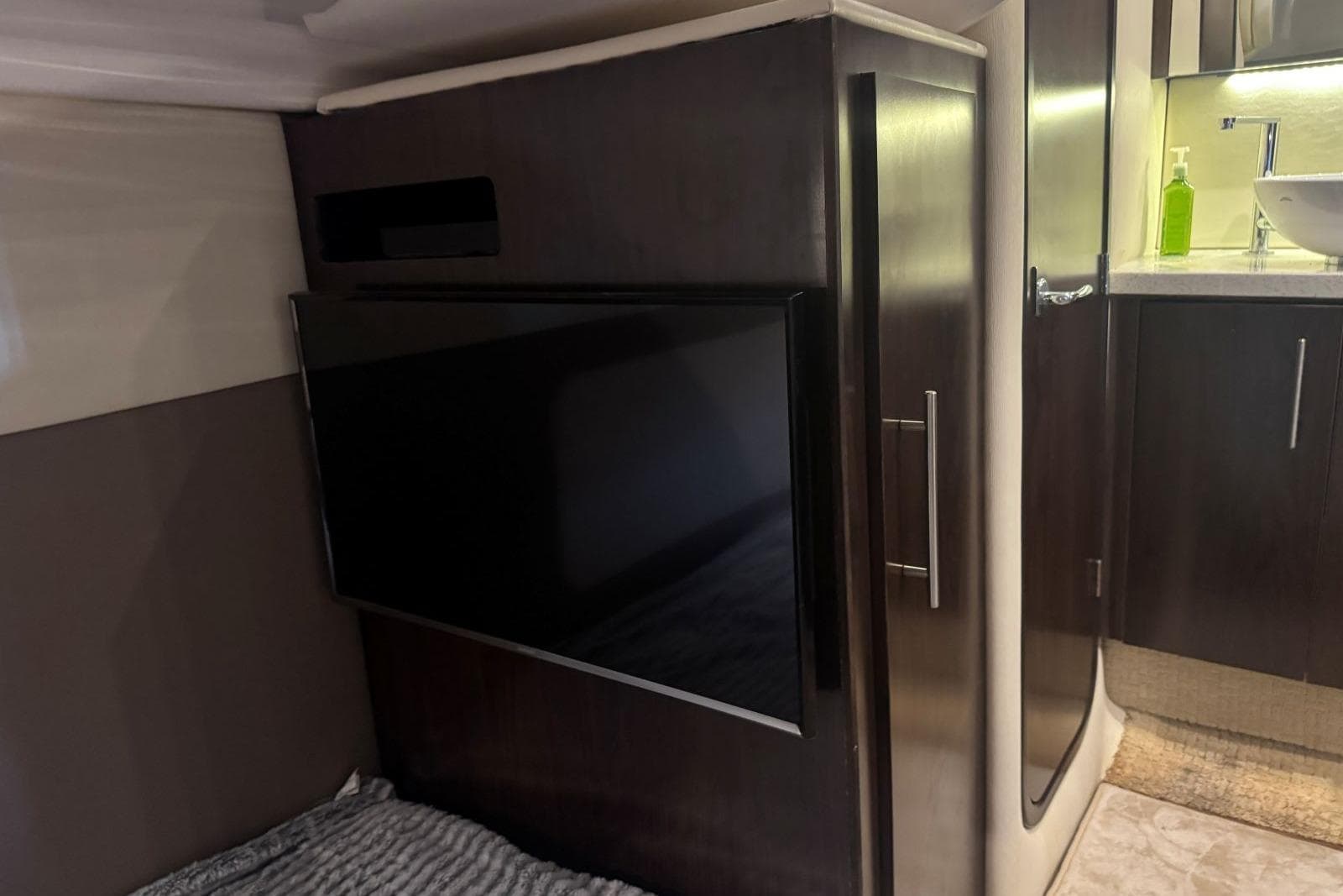 2016 Regal 46 Sport Coupe — Guntersville, AL (photo 42)
