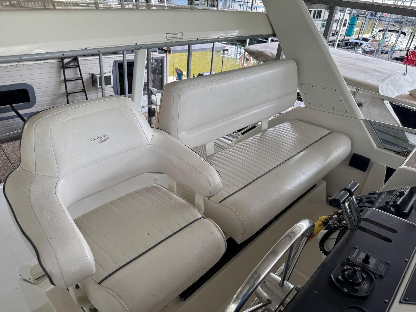 1994 Carver 350 Aft Cabin Motor Yacht — Gallatin, TN (photo 21)