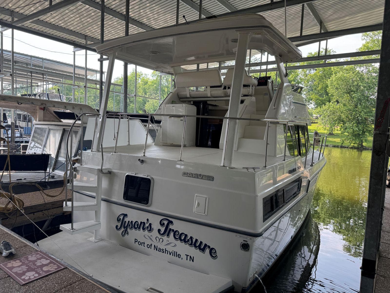 1994 Carver 350 Aft Cabin Motor Yacht — Gallatin, TN (photo 24)