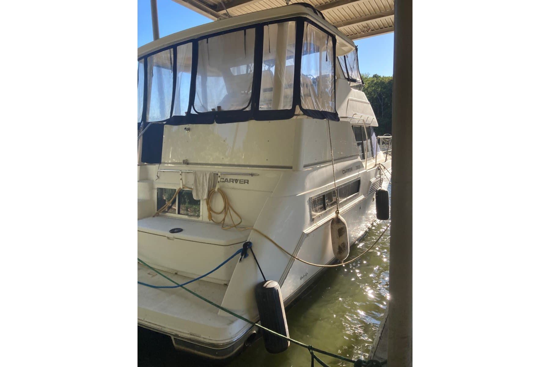 1996 Carver 355 Aft Cabin Motor Yacht — Florence, AL (photo 2)