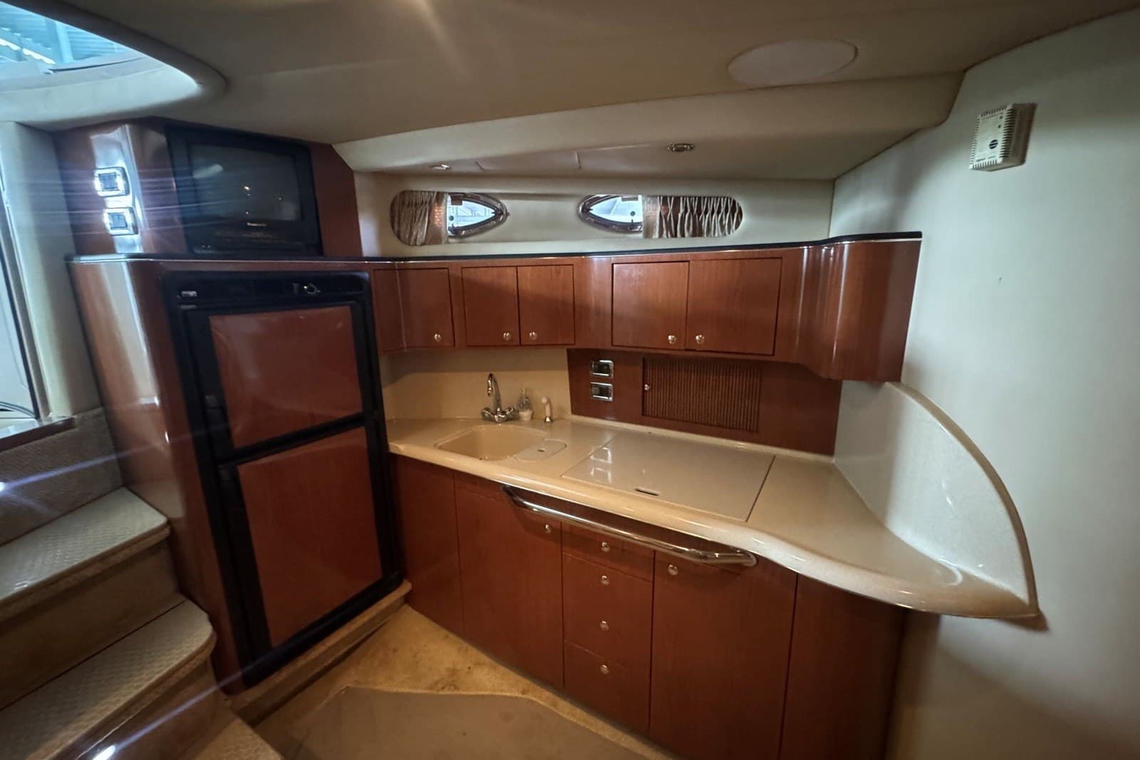 2003 Sea Ray 410 Sundancer — Hendersonville, TN (photo 14)