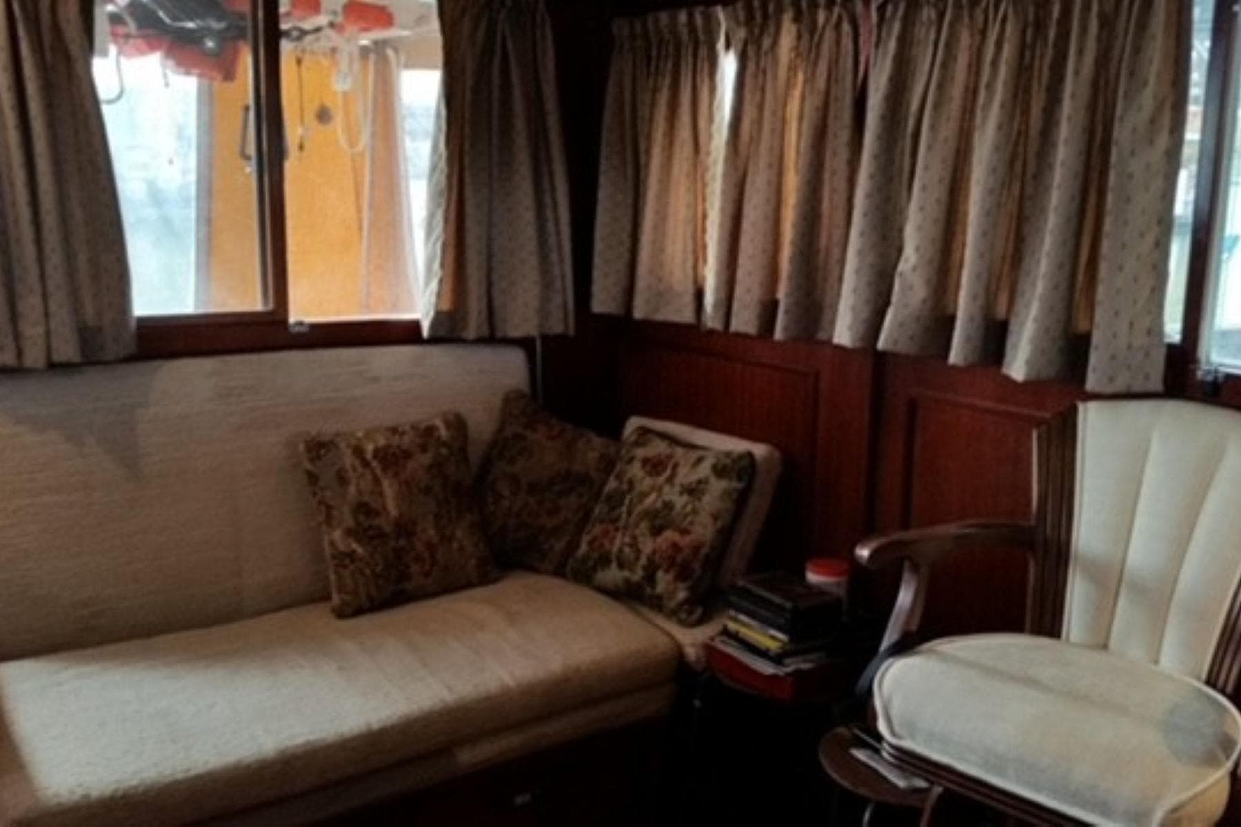 1987 Custom Cedar Craft 35 Wood Trawler — Mt Juliet, TN (photo 5)
