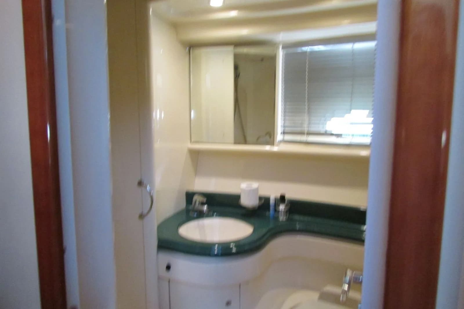 2003 Azimut 46E — Florence, AL (photo 48)