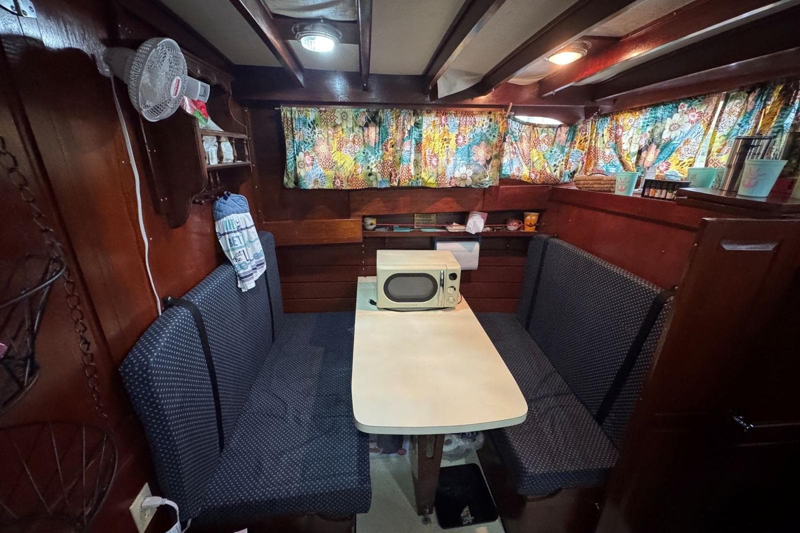 1987 Custom Cedar Craft 35 Wood Trawler — Mt Juliet, TN (photo 8)
