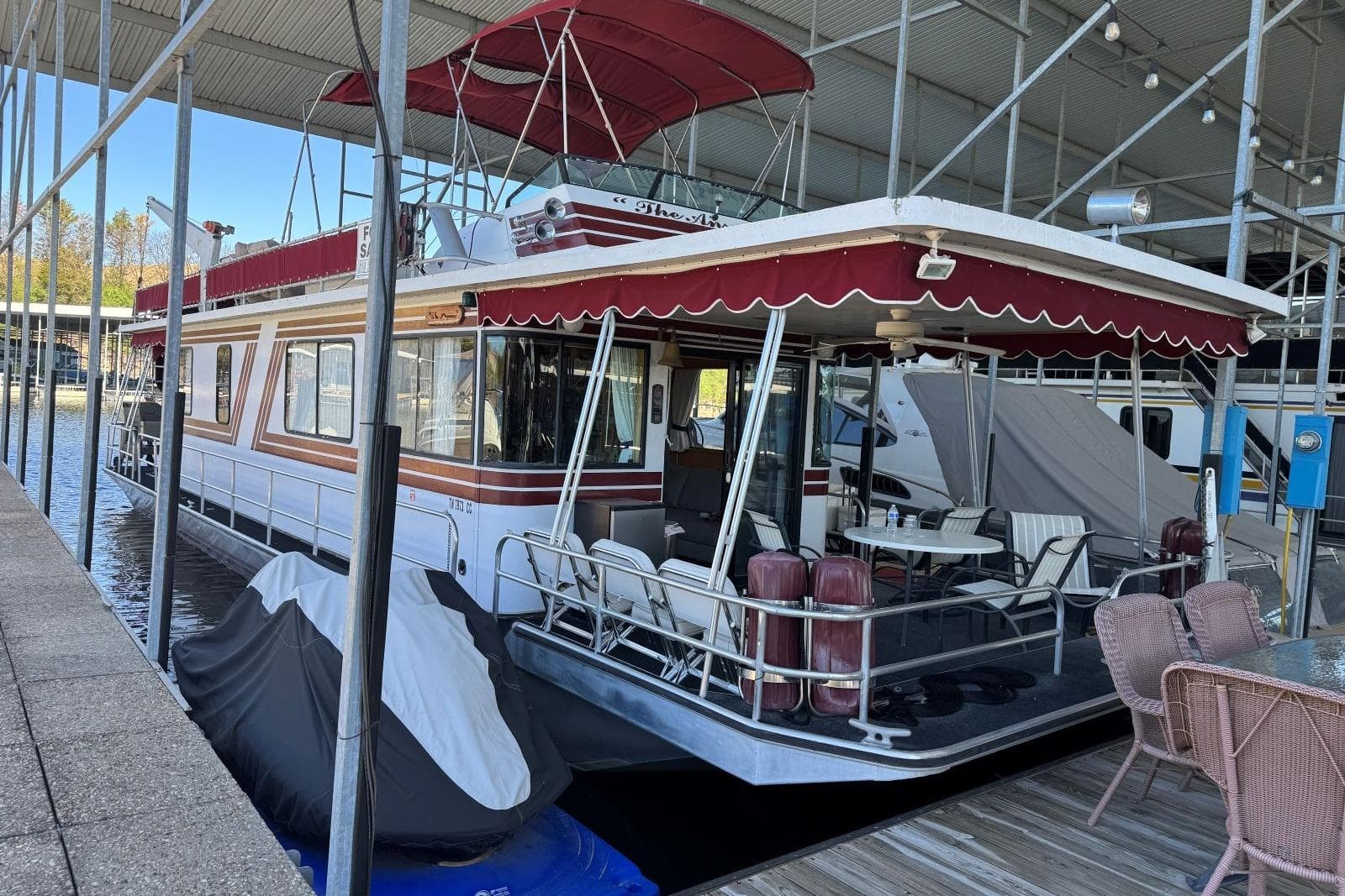 1987 Stardust Cruisers 14 x 54 — Nashville, TN