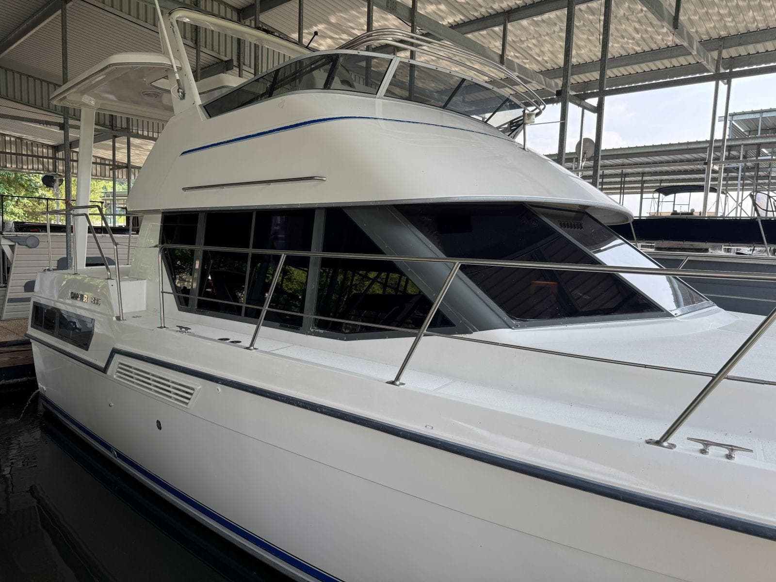1994 Carver 350 Aft Cabin Motor Yacht — Gallatin, TN (photo 22)