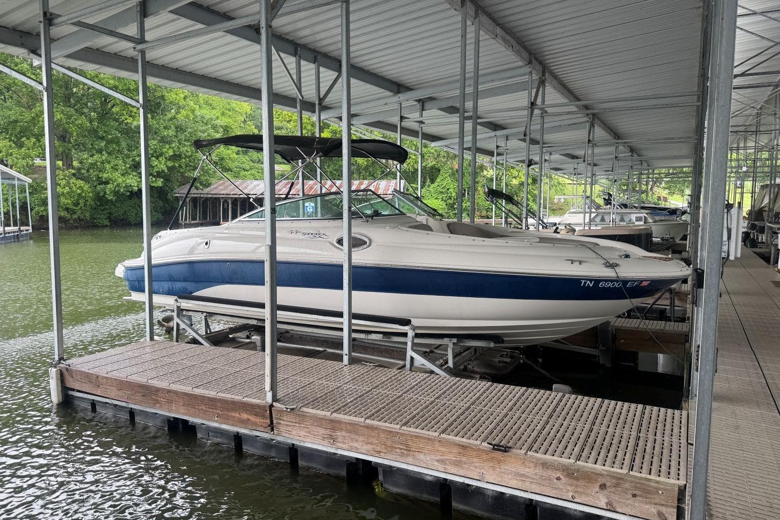 2004 Sea Ray 240 Sundeck — Old Hickory, TN (photo 30)