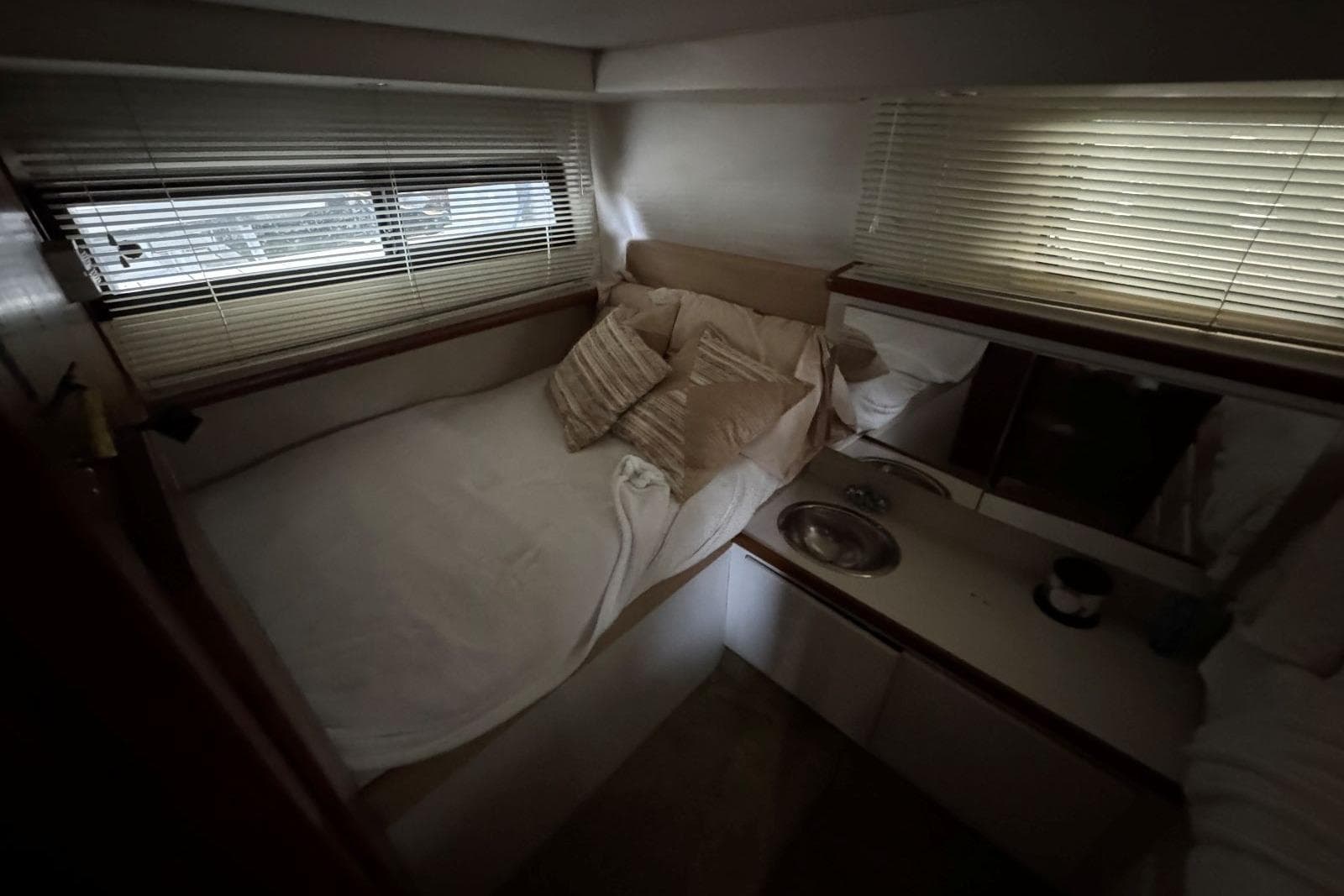 1993 Carver 300 Aft Cabin — Mt Juliet, TN (photo 12)