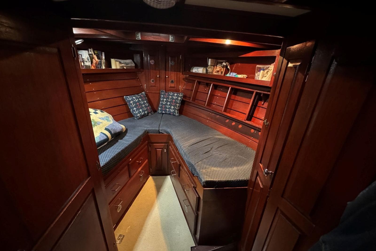 1987 Custom Cedar Craft 35 Wood Trawler — Mt Juliet, TN (photo 11)