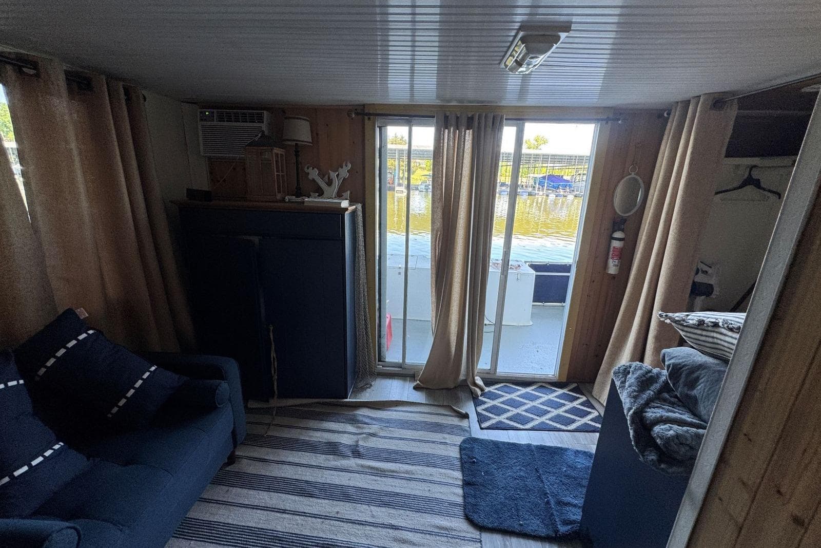 2006 Catamaran Cruisers Aqua Cruiser Executive - 51' — Hendersonville, TN (photo 9)