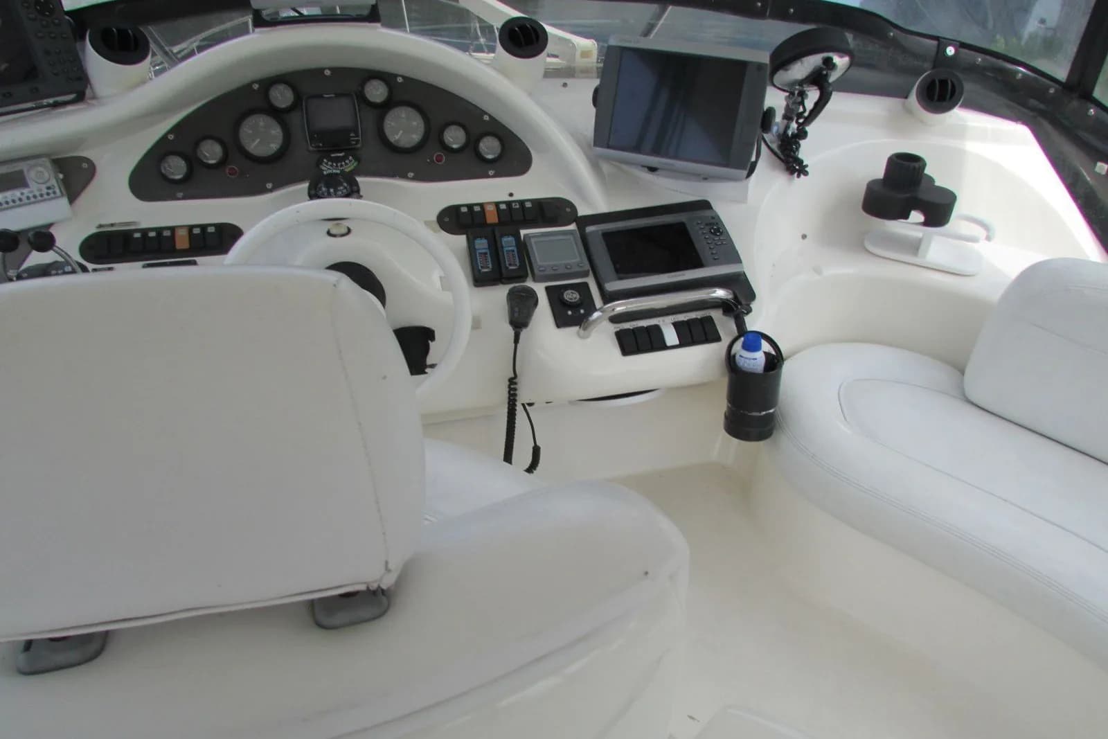 2003 Azimut 46E — Florence, AL (photo 13)