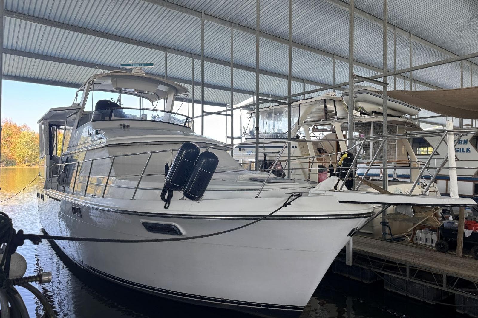 1987 Carver 42 Aft Cabin Motor Yacht — Waverly, TN (photo 35)