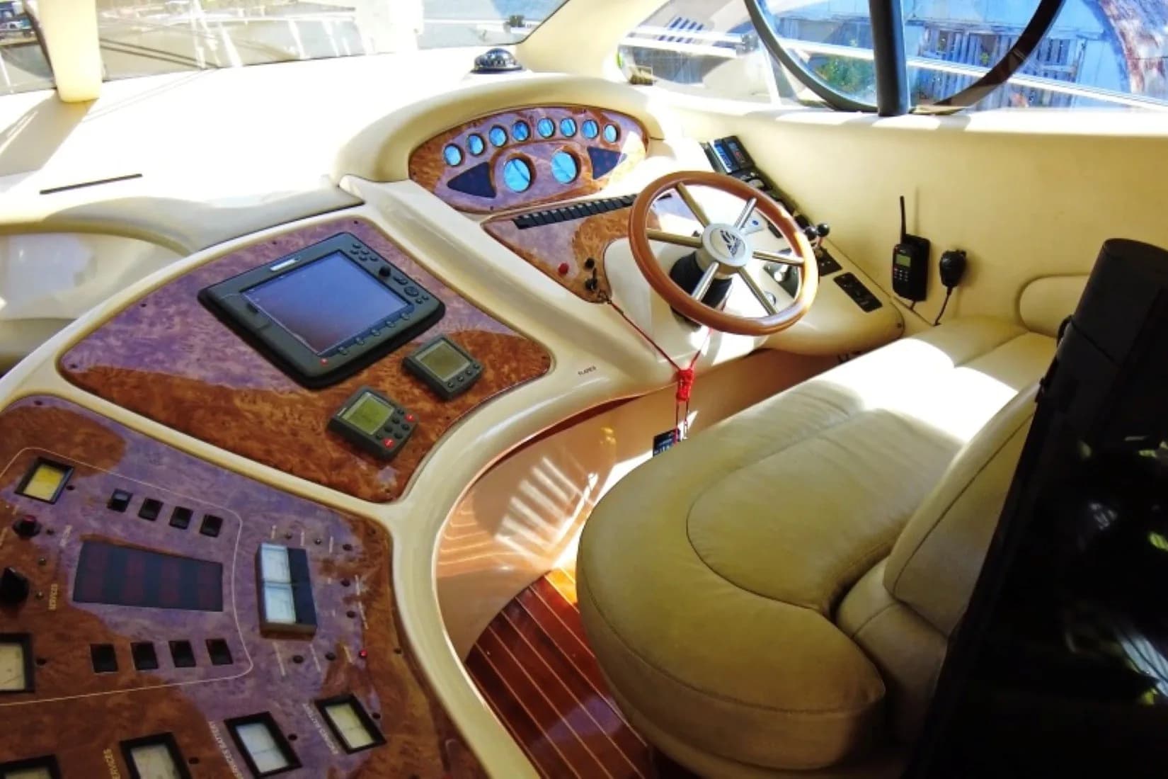 2003 Azimut 46E — Florence, AL (photo 28)